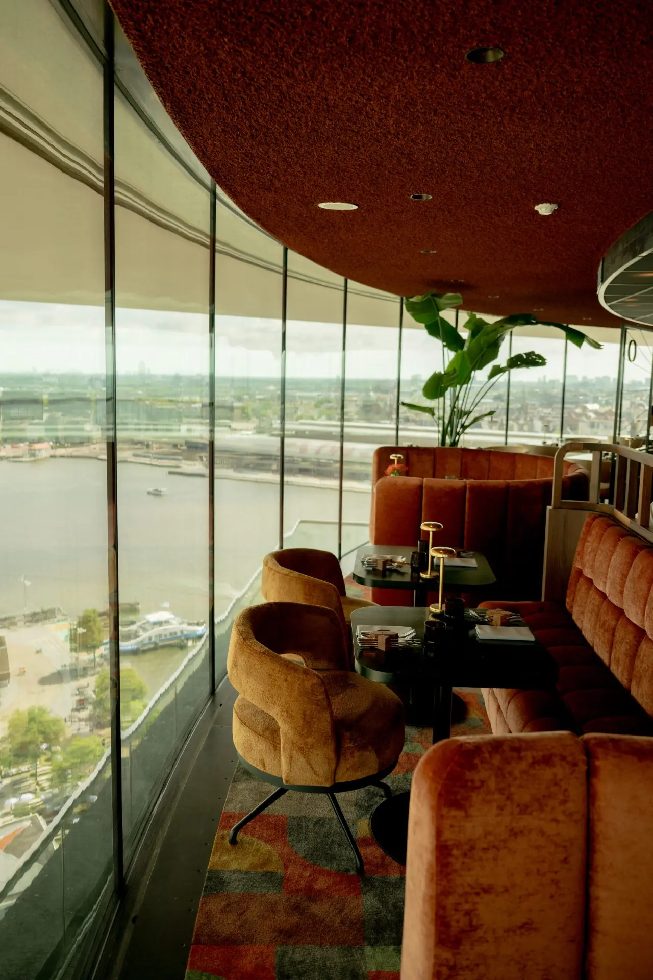MOON dining room overlooking Amsterdam and the IJ